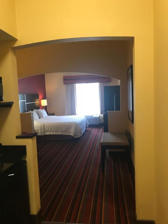 Popular attractions Area Nearby Property